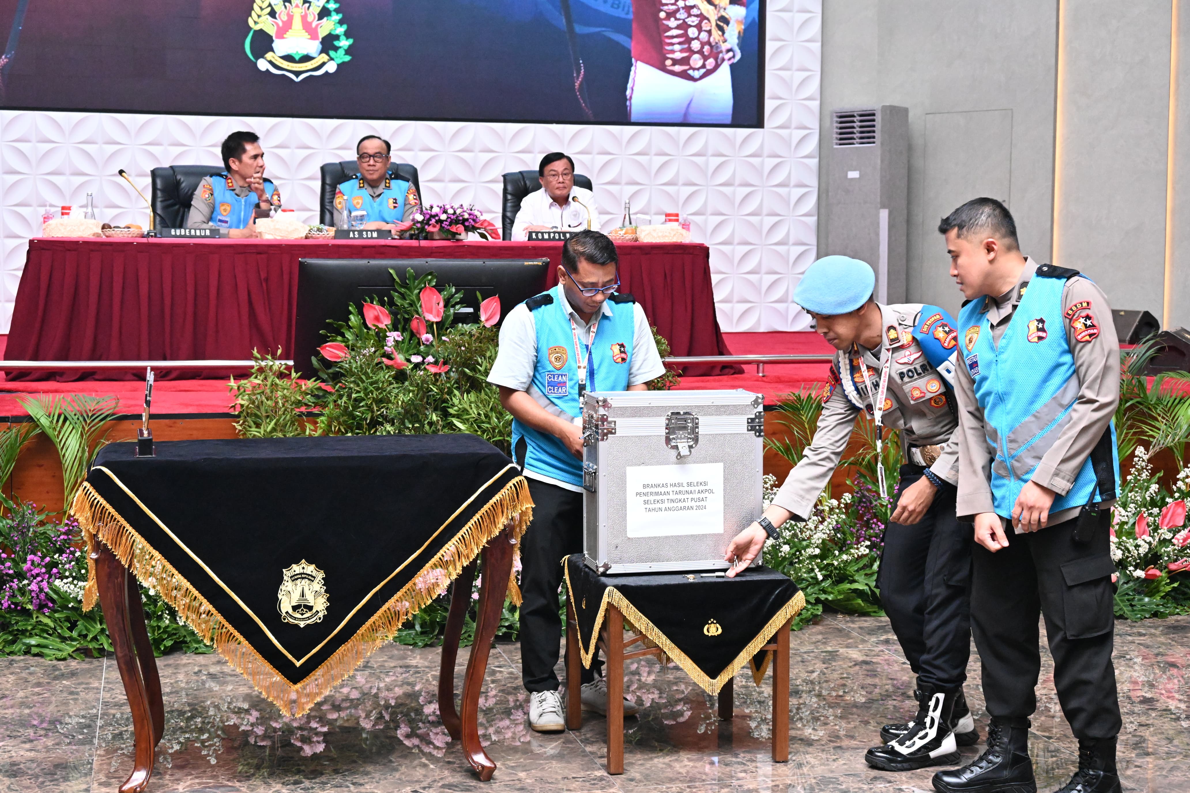 Survei Unnes : Kepuasan Penerimaan Catar Ajpol 2024 Sangat Baik 