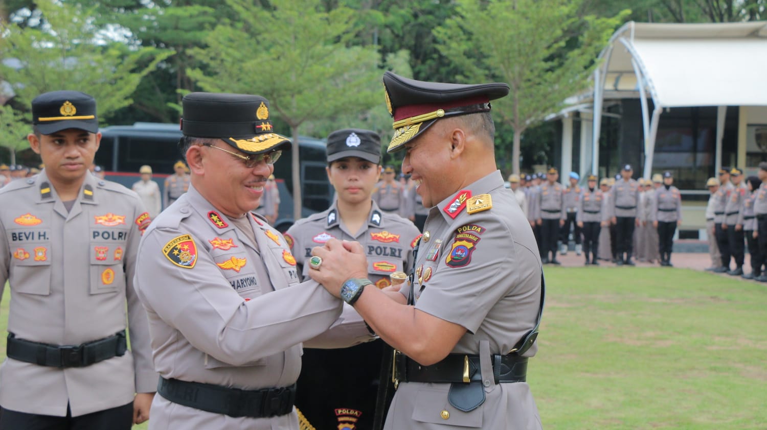 Kapolda pimpin Upacara Penyerahan Tugas Jabatan Irwasda Polda Sumbar