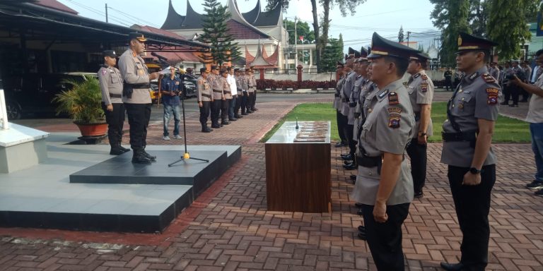Penyegaran Jabatan, Kapolres Pasaman Pimpin Sertijab Beberapa Kabag Kasat dan Kapolsek