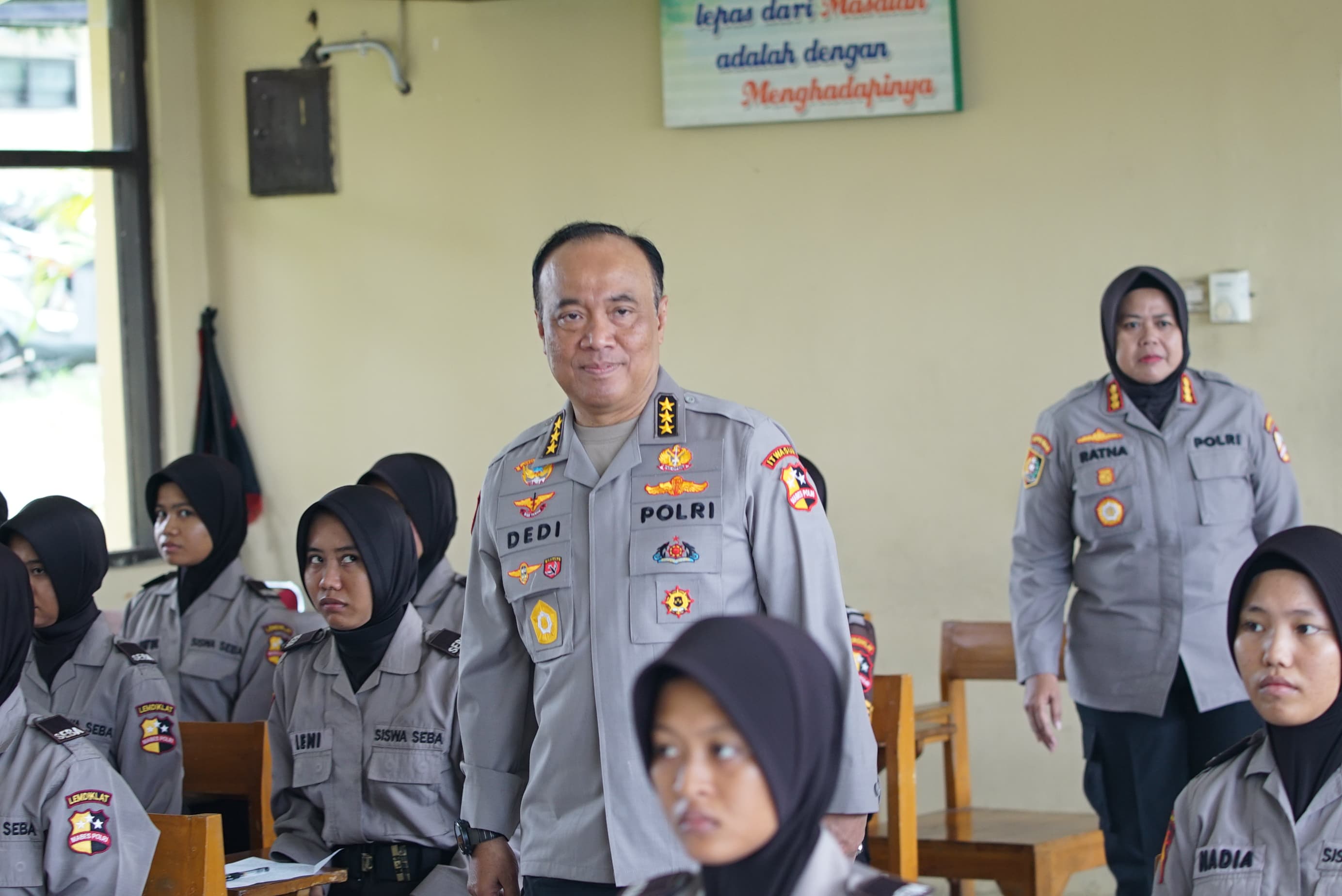 Kunjungi Diktuba di Sepolwan, Irwasum Polri Ingatkan Calon Polwan Terus Kembangkan Potensi