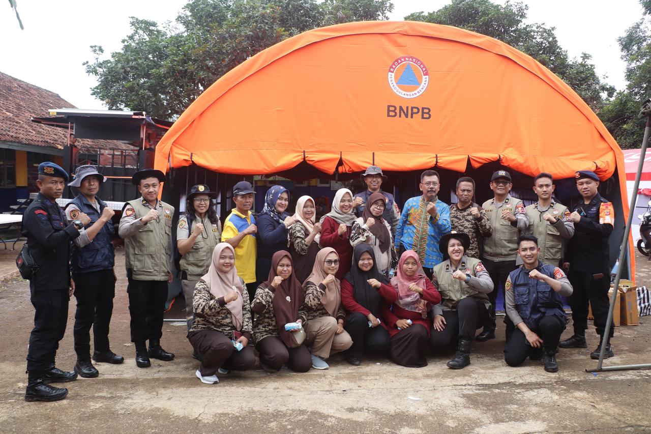 Trauma Healing Polri di SDN Sukapanjang: Memulihkan Semangat Anak-Anak Terdampak Longsor