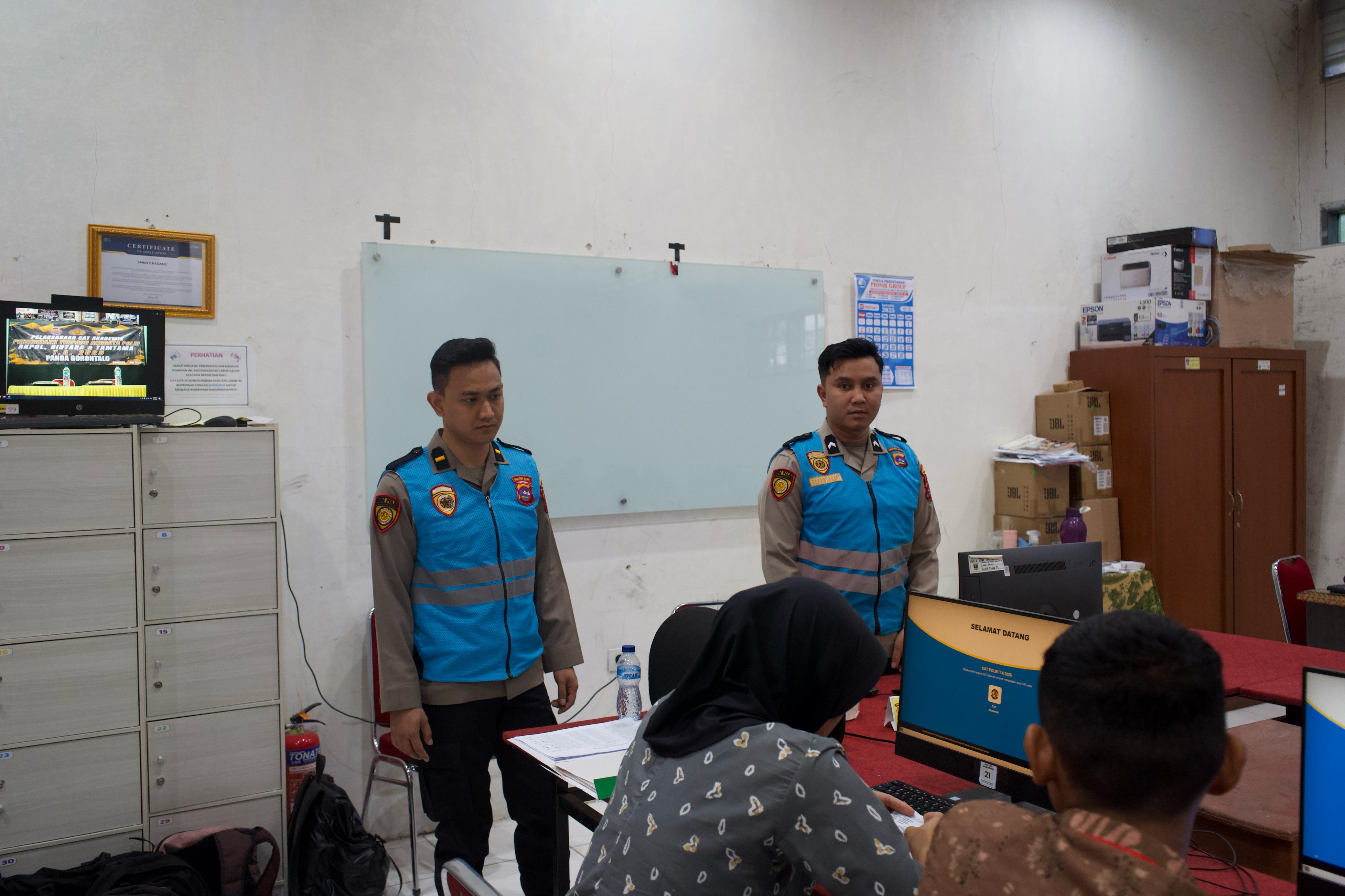 Transparansi Nomor Satu! Bidhumas Polda Sumbar Liput Langsung Uji Akademik Calon Taruna Akpol