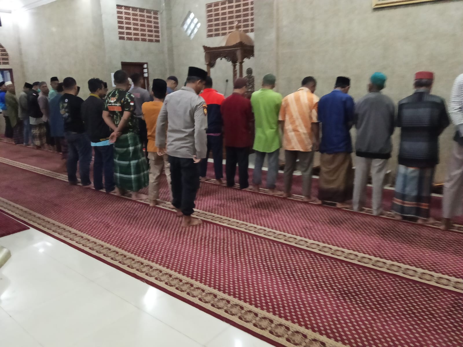 “Subuh Bersama Polisi, Rasa Aman Hingga Ke Hati: GSB Menyentuh Warga Sangir”