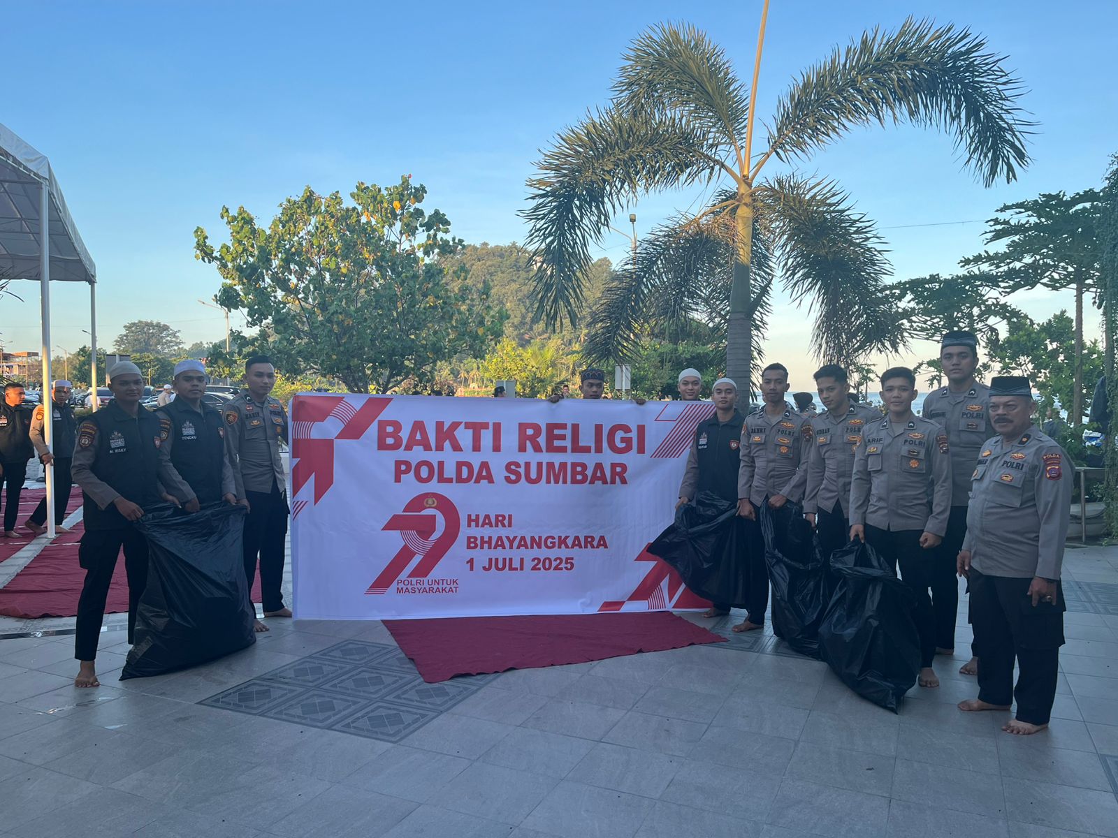 Sambut Hari Bhayangkara Ke -79, Ditreskrimsus Polda Sumbar gelar Bhakti Religi di Mesjid Al-Hakim Padang